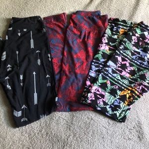 Bundle of One Size Lularoe leggings
